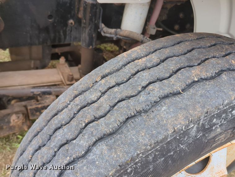 image for item MY9380 2006 Freightliner M2  utility / service truck