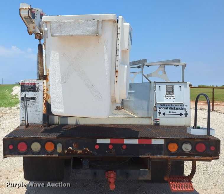 image for item MY9383 2007 Ford F350 Super Duty  bucket truck