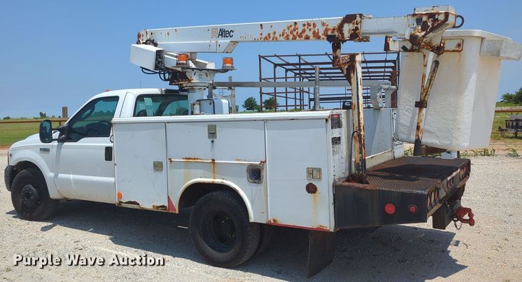 image for item MY9383 2007 Ford F350 Super Duty  bucket truck