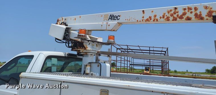 image for item MY9383 2007 Ford F350 Super Duty  bucket truck