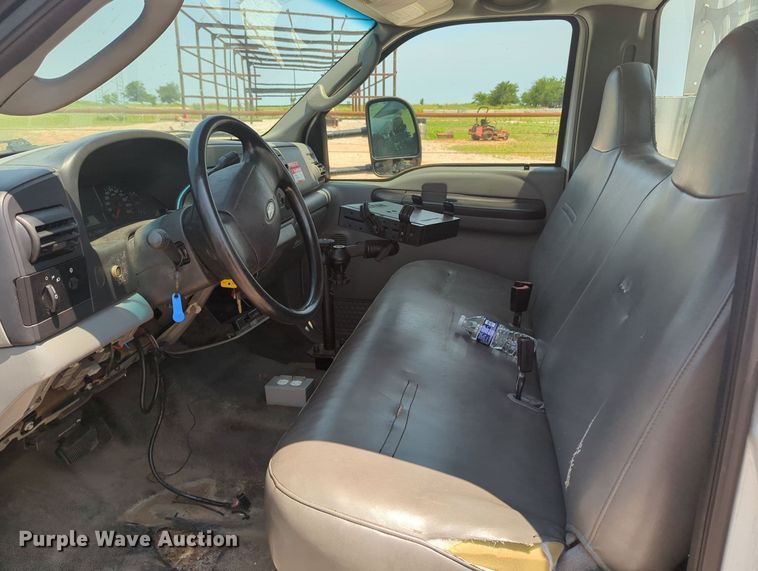 image for item MY9383 2007 Ford F350 Super Duty  bucket truck