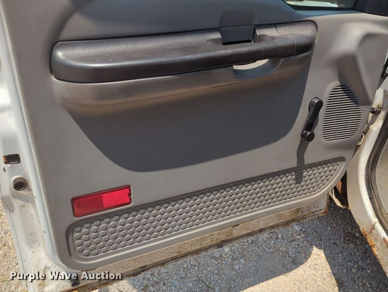 image for item MY9383 2007 Ford F350 Super Duty  bucket truck