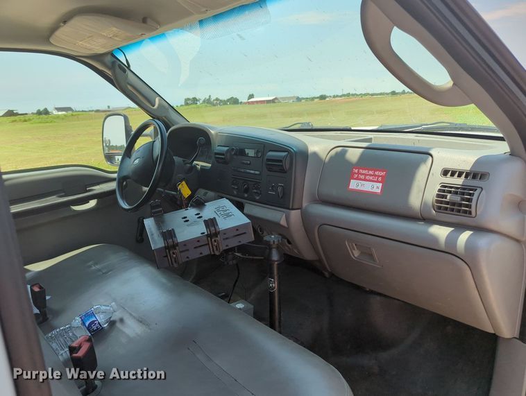 image for item MY9383 2007 Ford F350 Super Duty  bucket truck