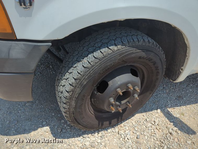 image for item MY9383 2007 Ford F350 Super Duty  bucket truck