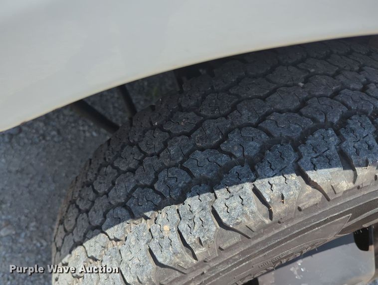 image for item MY9383 2007 Ford F350 Super Duty  bucket truck