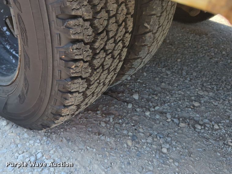 image for item MY9383 2007 Ford F350 Super Duty  bucket truck