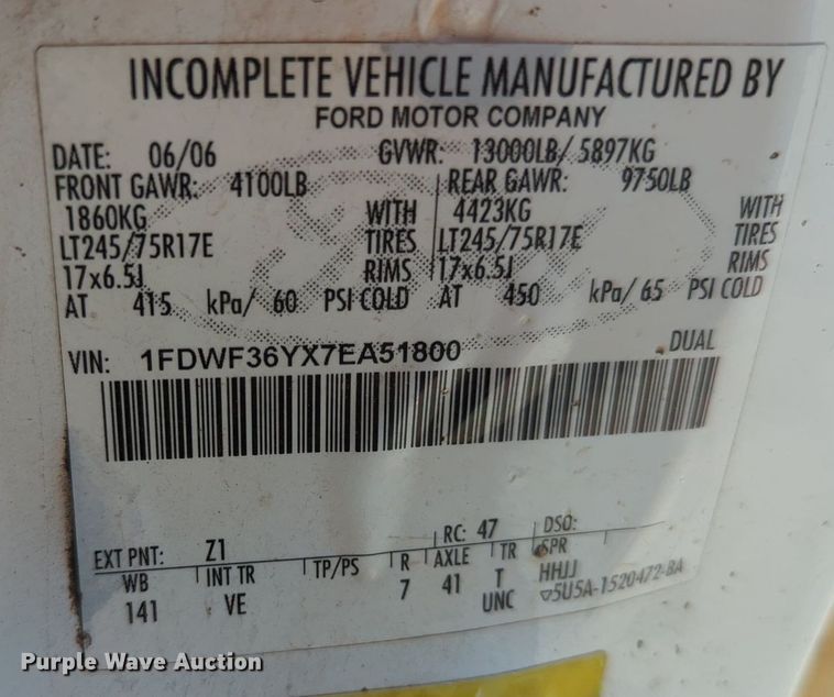 image for item MY9383 2007 Ford F350 Super Duty  bucket truck