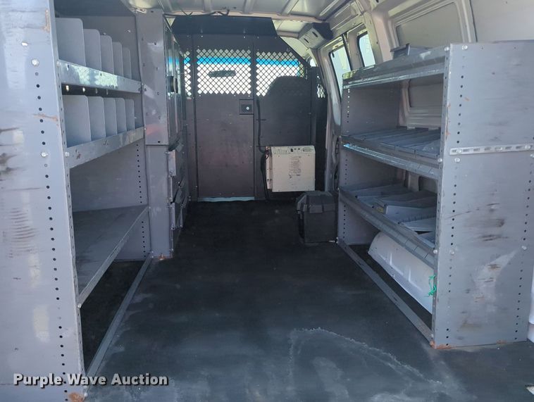 image for item MY9384 2007 Ford E250  van