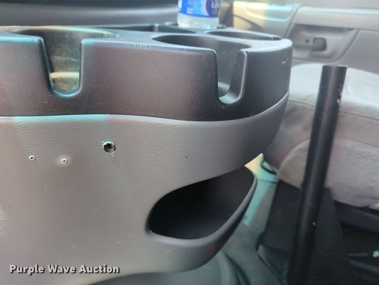 image for item MY9384 2007 Ford E250  van