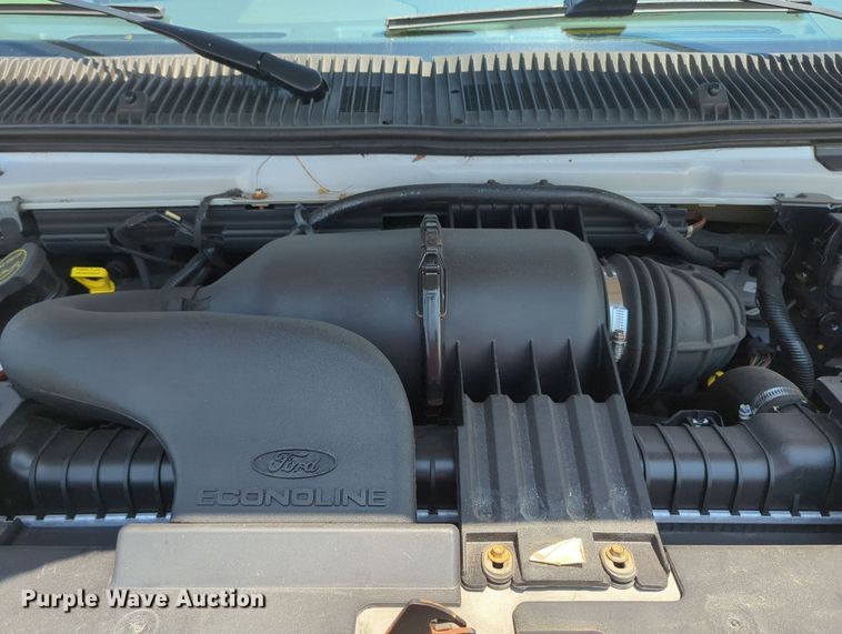 image for item MY9384 2007 Ford E250  van