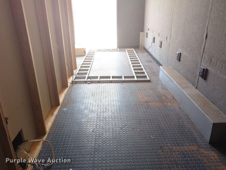 image for item MY9385 Wells Cargo  enclosed cargo trailer