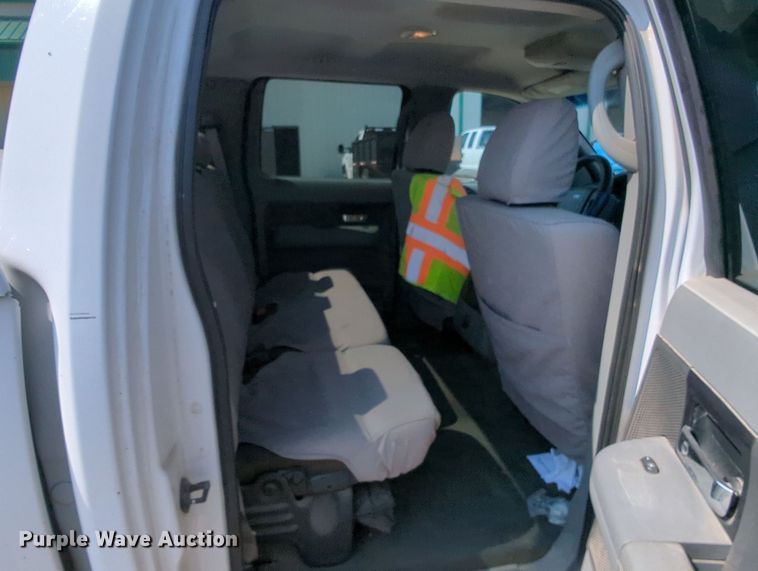 image for item MY9388 2006 Ford F150  SuperCrew pickup truck