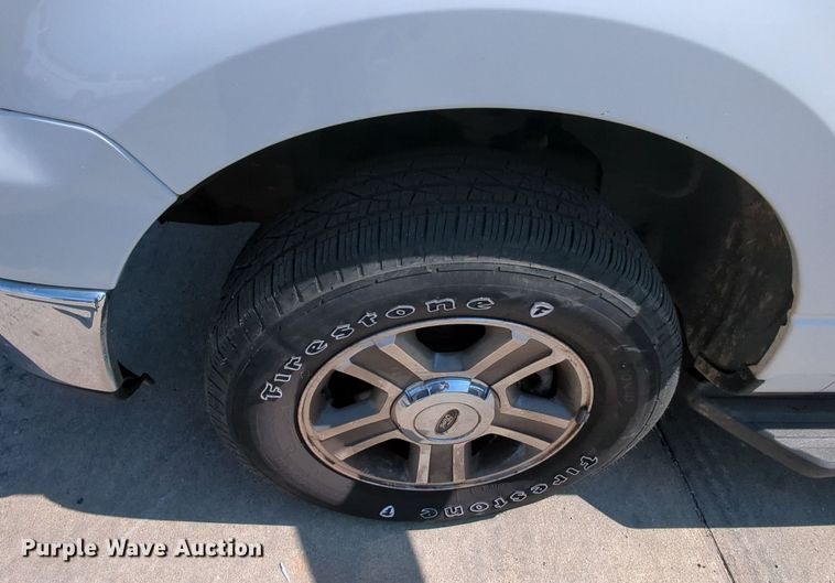 image for item MY9388 2006 Ford F150  SuperCrew pickup truck