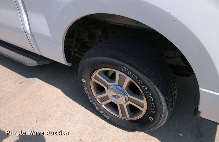 image for item MY9388 2006 Ford F150  SuperCrew pickup truck