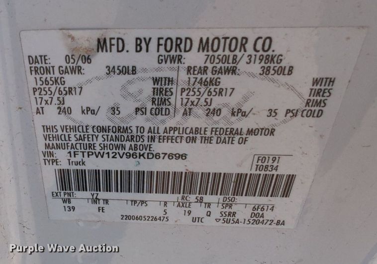 image for item MY9388 2006 Ford F150  SuperCrew pickup truck