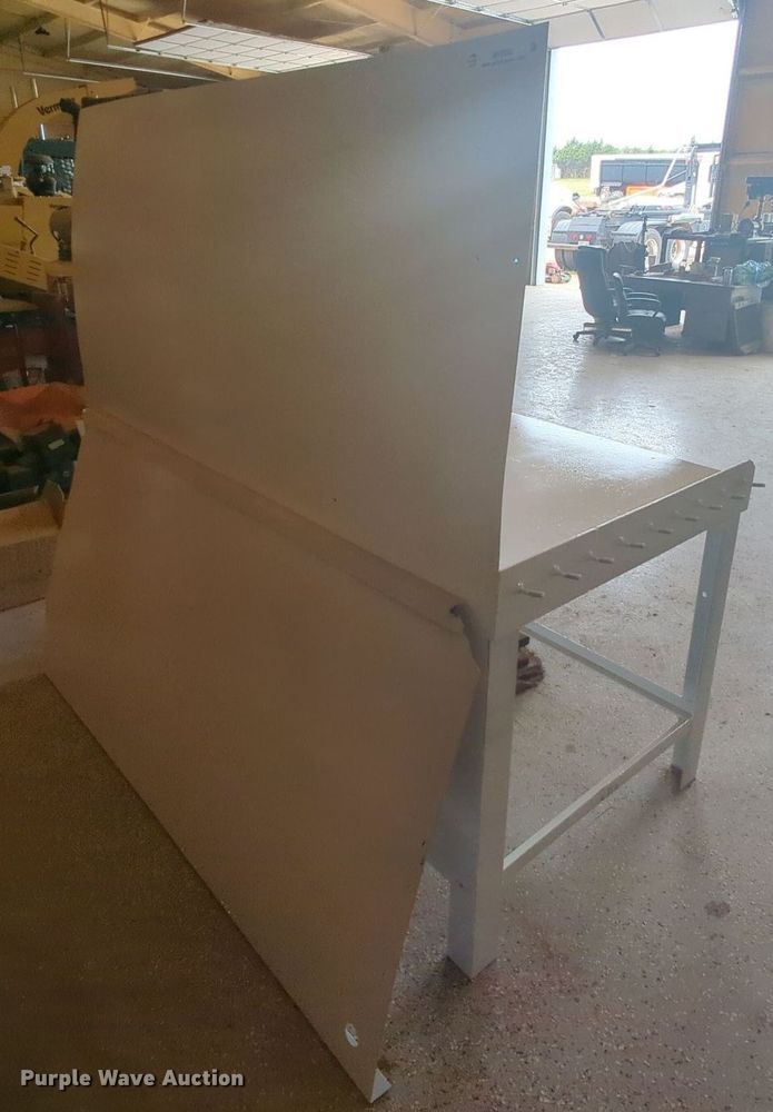 image for item MY9395 Work bench