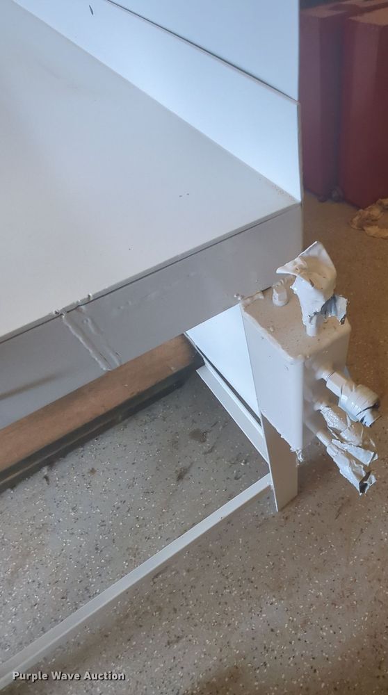 image for item MY9395 Work bench