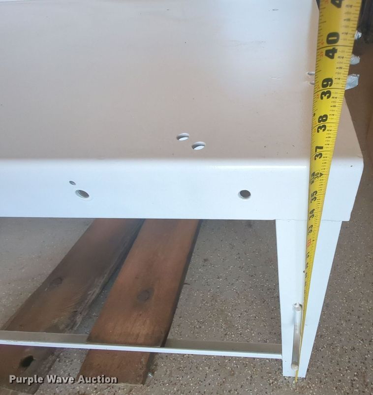 image for item MY9395 Work bench