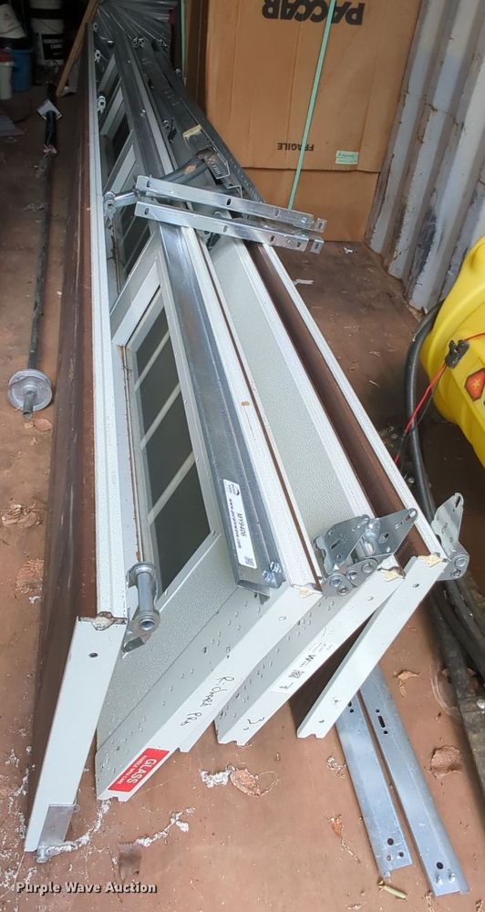 image for item MY9406 Garage door