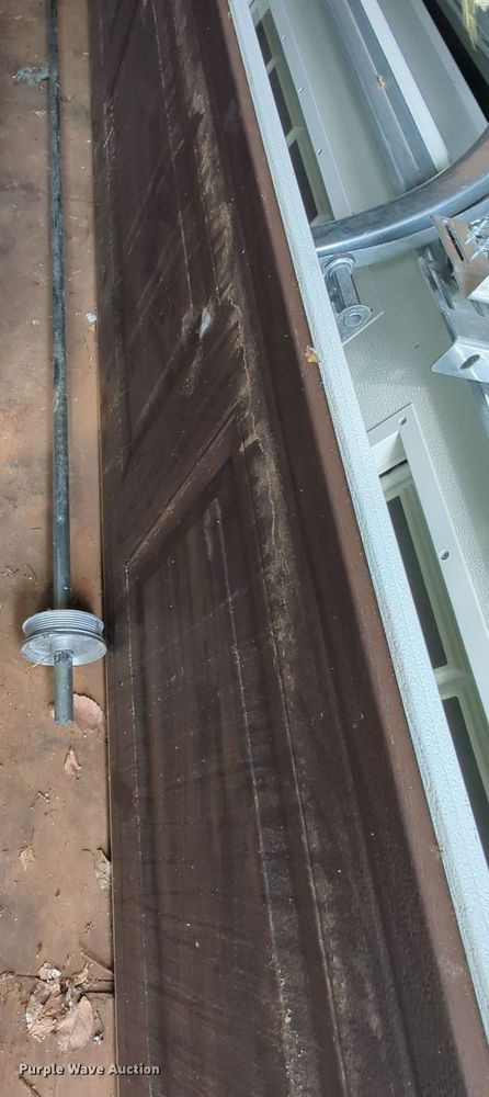 image for item MY9406 Garage door