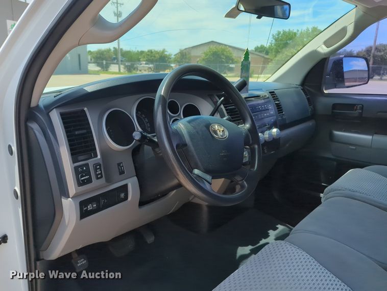 image for item MY9468 2013 Toyota Tundra  Double Cab pickup truck