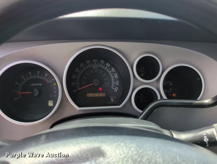 image for item MY9468 2013 Toyota Tundra  Double Cab pickup truck