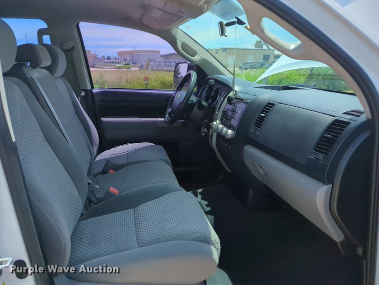 image for item MY9468 2013 Toyota Tundra  Double Cab pickup truck