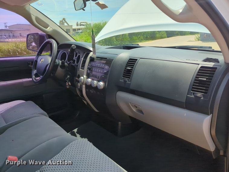 image for item MY9468 2013 Toyota Tundra  Double Cab pickup truck