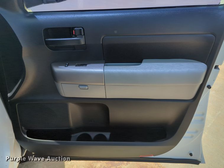 image for item MY9468 2013 Toyota Tundra  Double Cab pickup truck