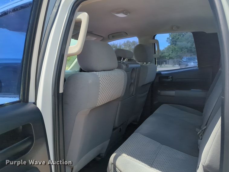 image for item MY9468 2013 Toyota Tundra  Double Cab pickup truck