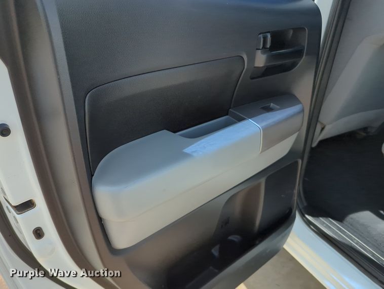 image for item MY9468 2013 Toyota Tundra  Double Cab pickup truck