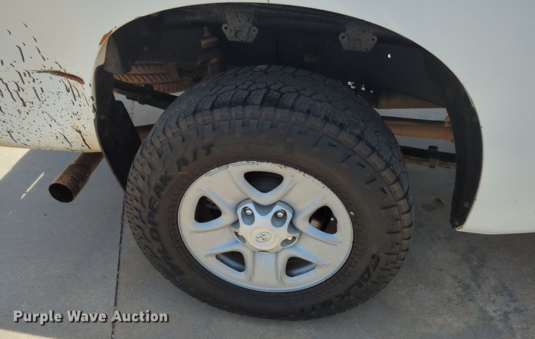 image for item MY9468 2013 Toyota Tundra  Double Cab pickup truck