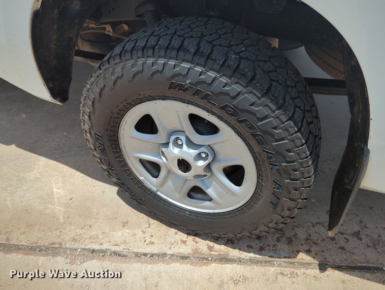 image for item MY9468 2013 Toyota Tundra  Double Cab pickup truck