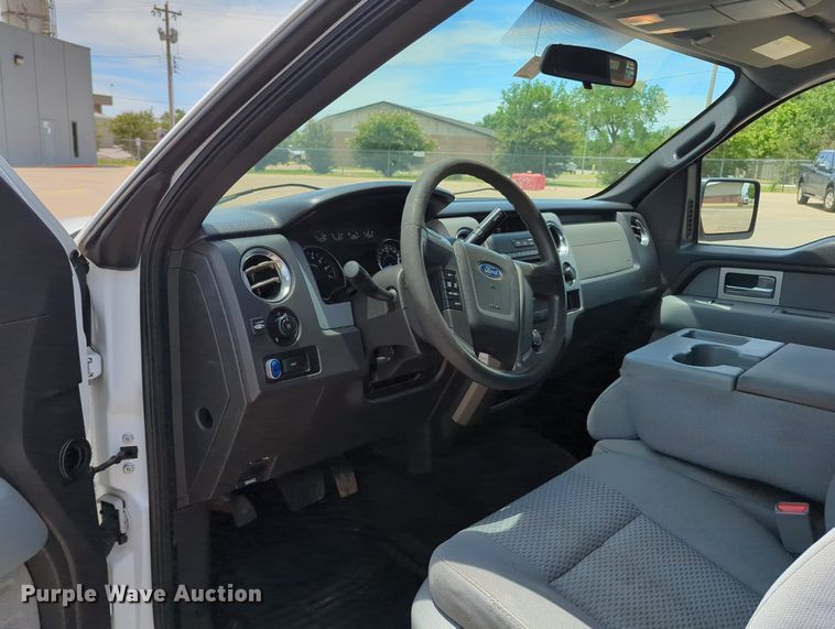 image for item MY9469 2011 Ford F150  SuperCrew pickup truck