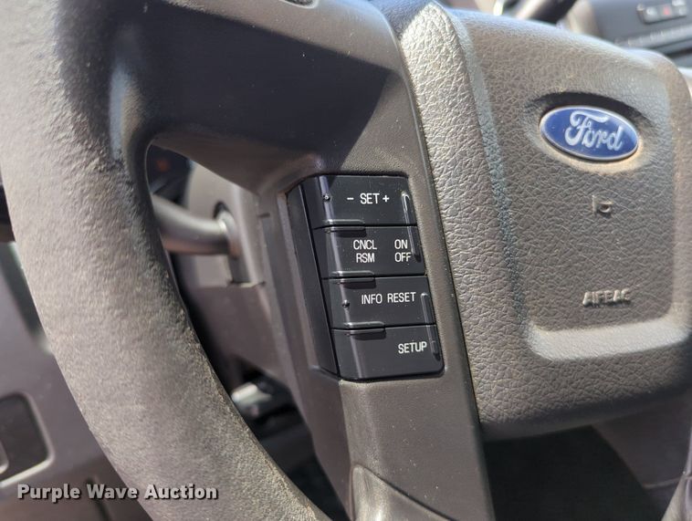 image for item MY9469 2011 Ford F150  SuperCrew pickup truck