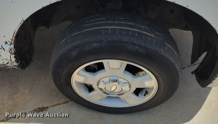 image for item MY9469 2011 Ford F150  SuperCrew pickup truck