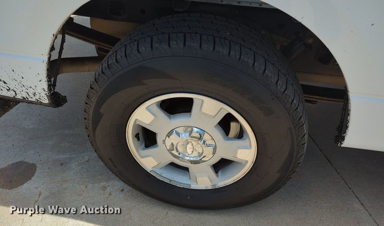 image for item MY9469 2011 Ford F150  SuperCrew pickup truck