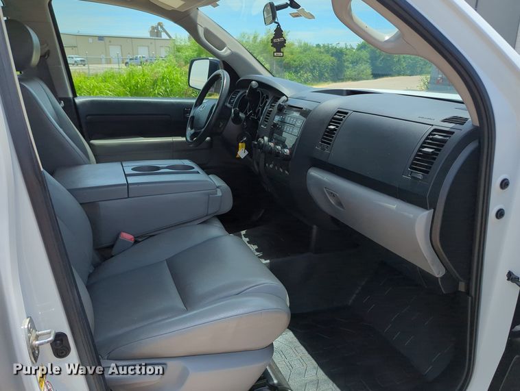 image for item MY9470 2011 Toyota Tundra  Double Cab pickup truck