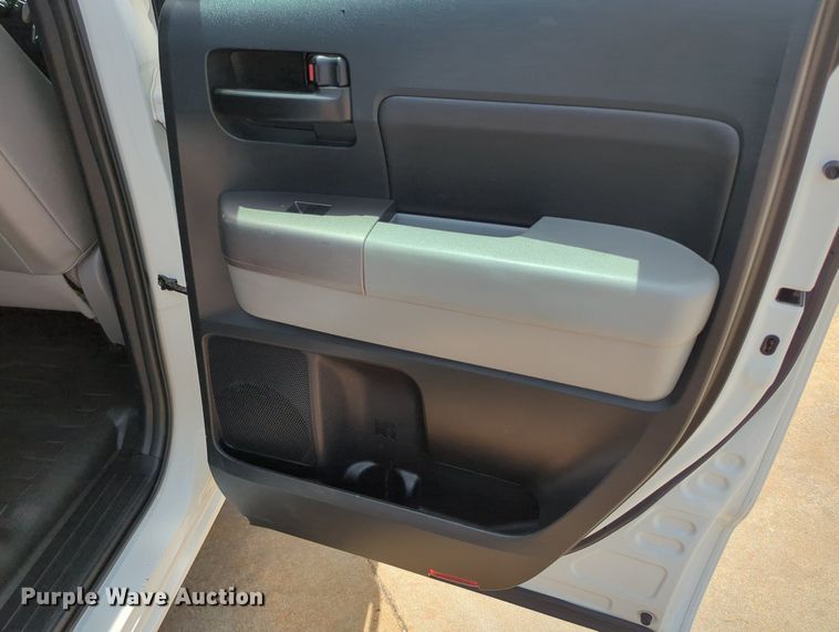 image for item MY9470 2011 Toyota Tundra  Double Cab pickup truck