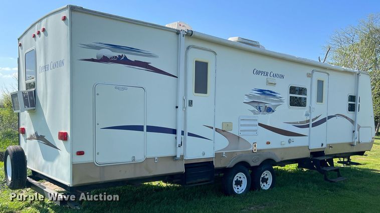 image for item MY9766 2006 Keystone Copper Canyon  camper