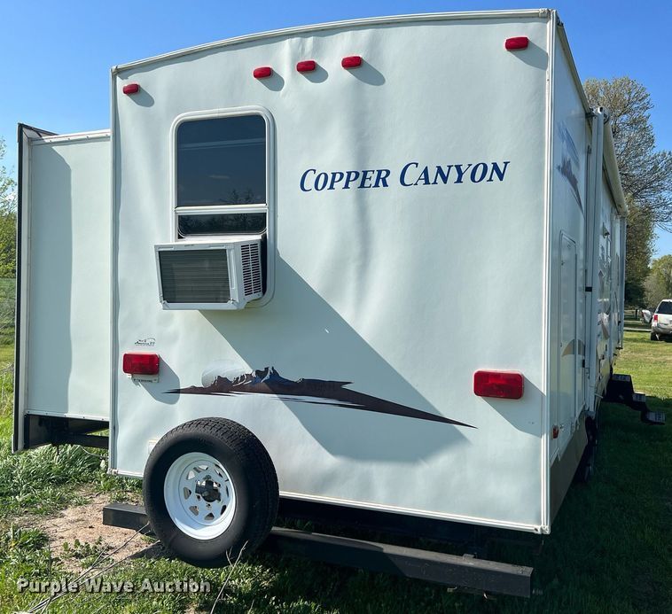 image for item MY9766 2006 Keystone Copper Canyon  camper