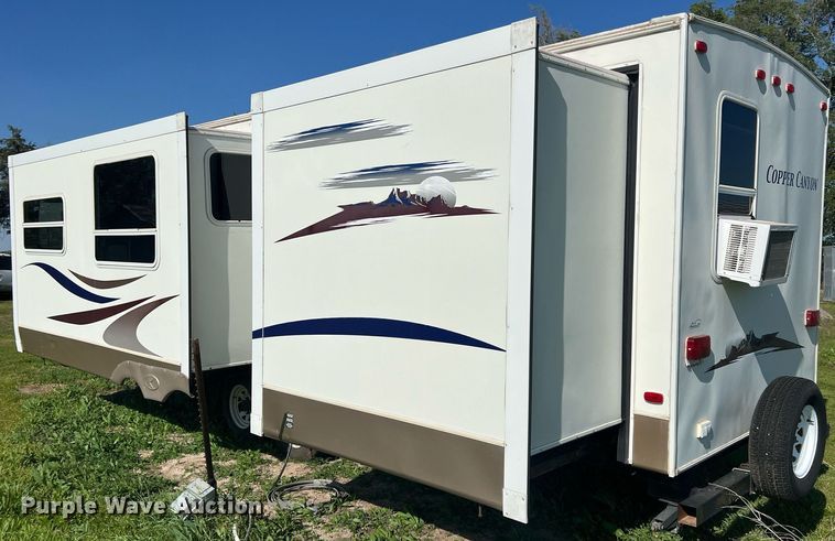 image for item MY9766 2006 Keystone Copper Canyon  camper
