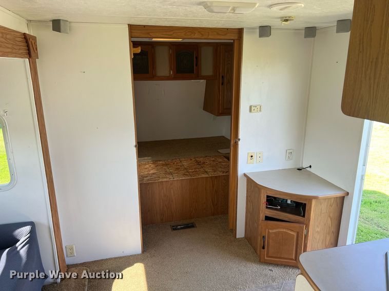 image for item MY9766 2006 Keystone Copper Canyon  camper