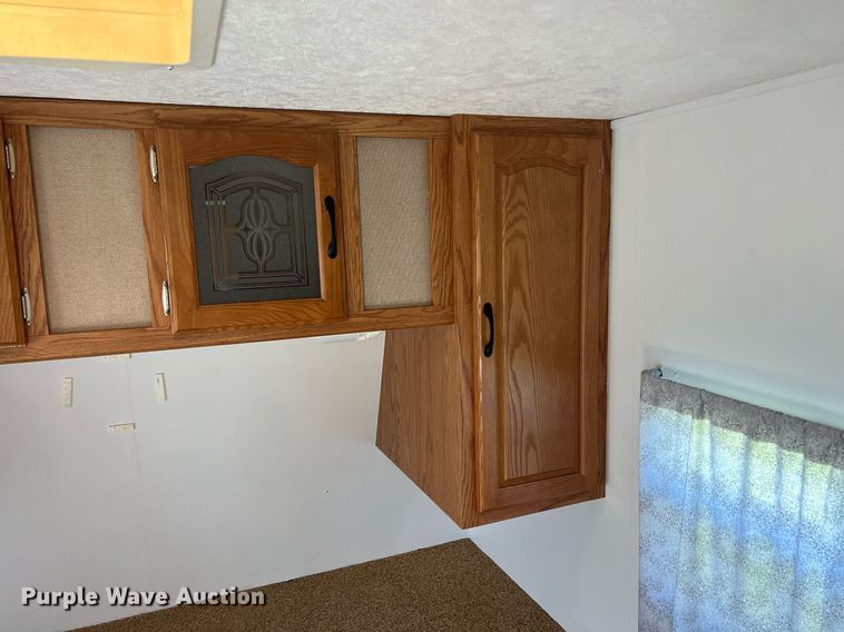 image for item MY9766 2006 Keystone Copper Canyon  camper