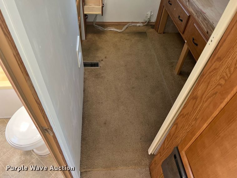 image for item MY9766 2006 Keystone Copper Canyon  camper