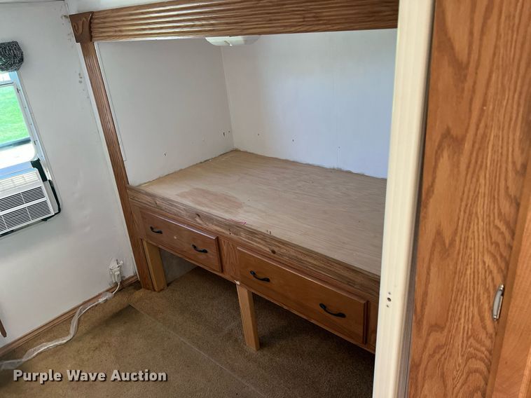 image for item MY9766 2006 Keystone Copper Canyon  camper