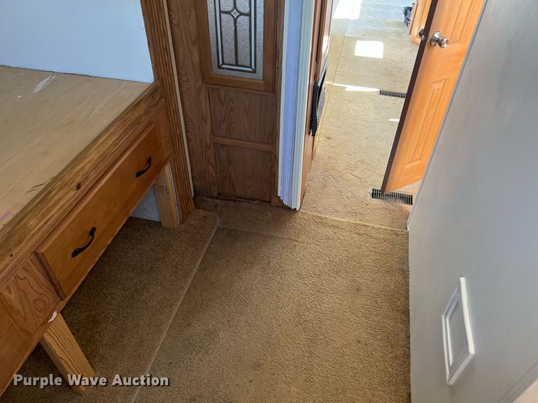 image for item MY9766 2006 Keystone Copper Canyon  camper