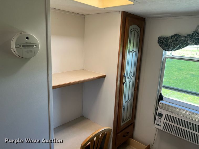 image for item MY9766 2006 Keystone Copper Canyon  camper