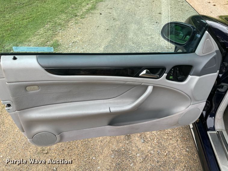 image for item NB9048 2003 Mercedes Benz CLK 430  convertible