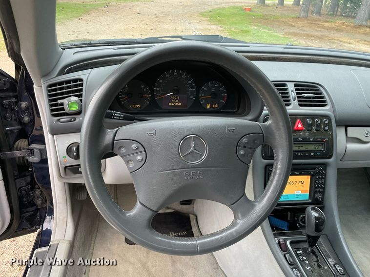 image for item NB9048 2003 Mercedes Benz CLK 430  convertible